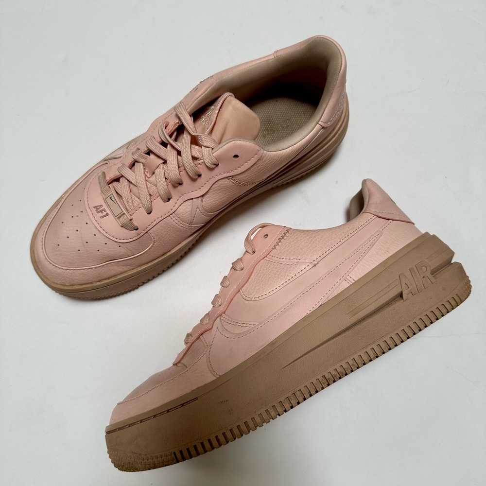 Women's Pink Nike Sneakers